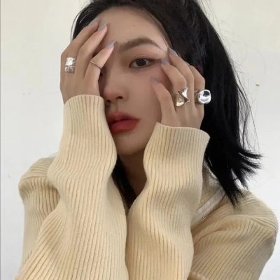 她和她的她